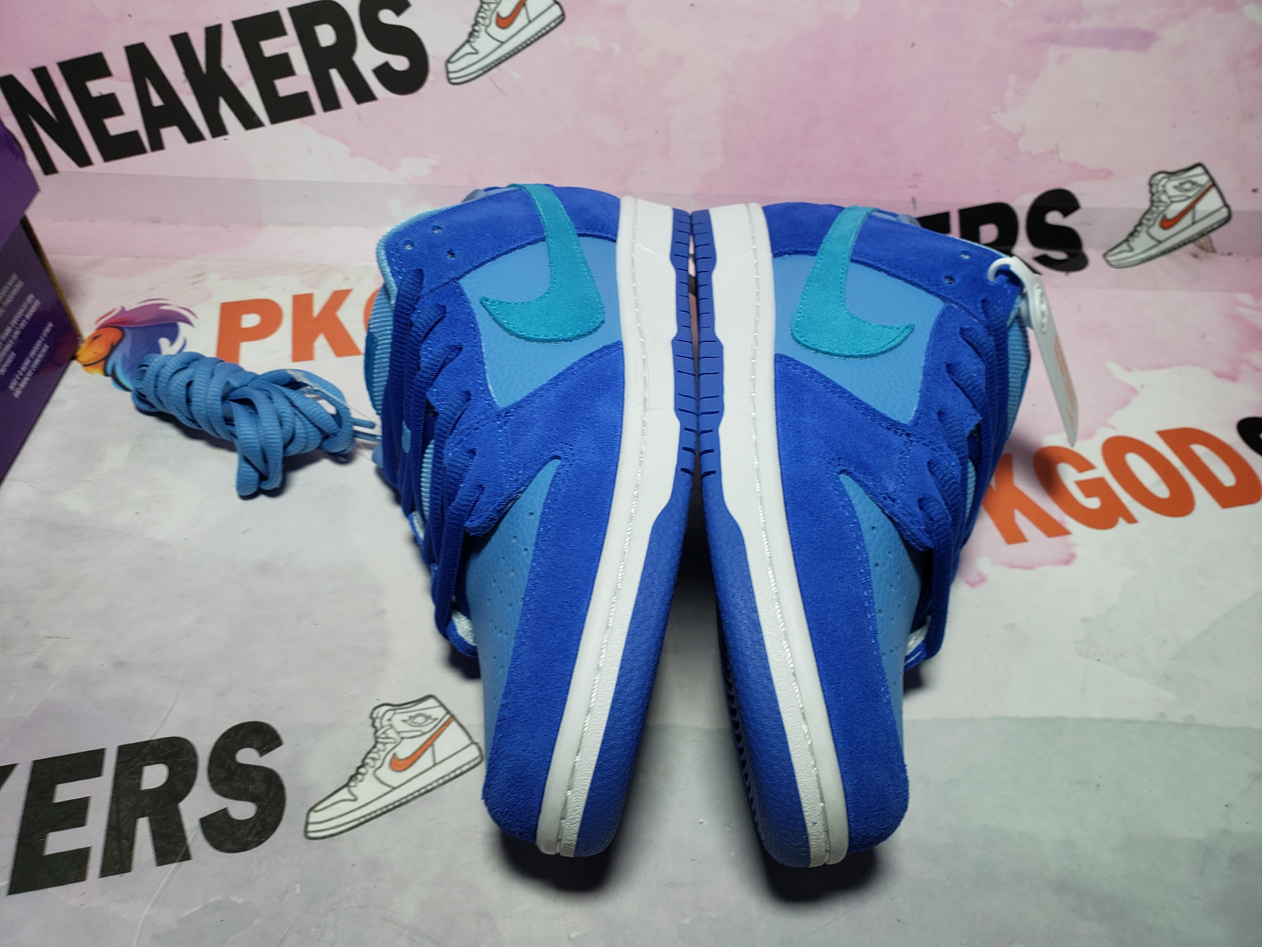 OG Dunk Low Blue Raspberry DM0807-400