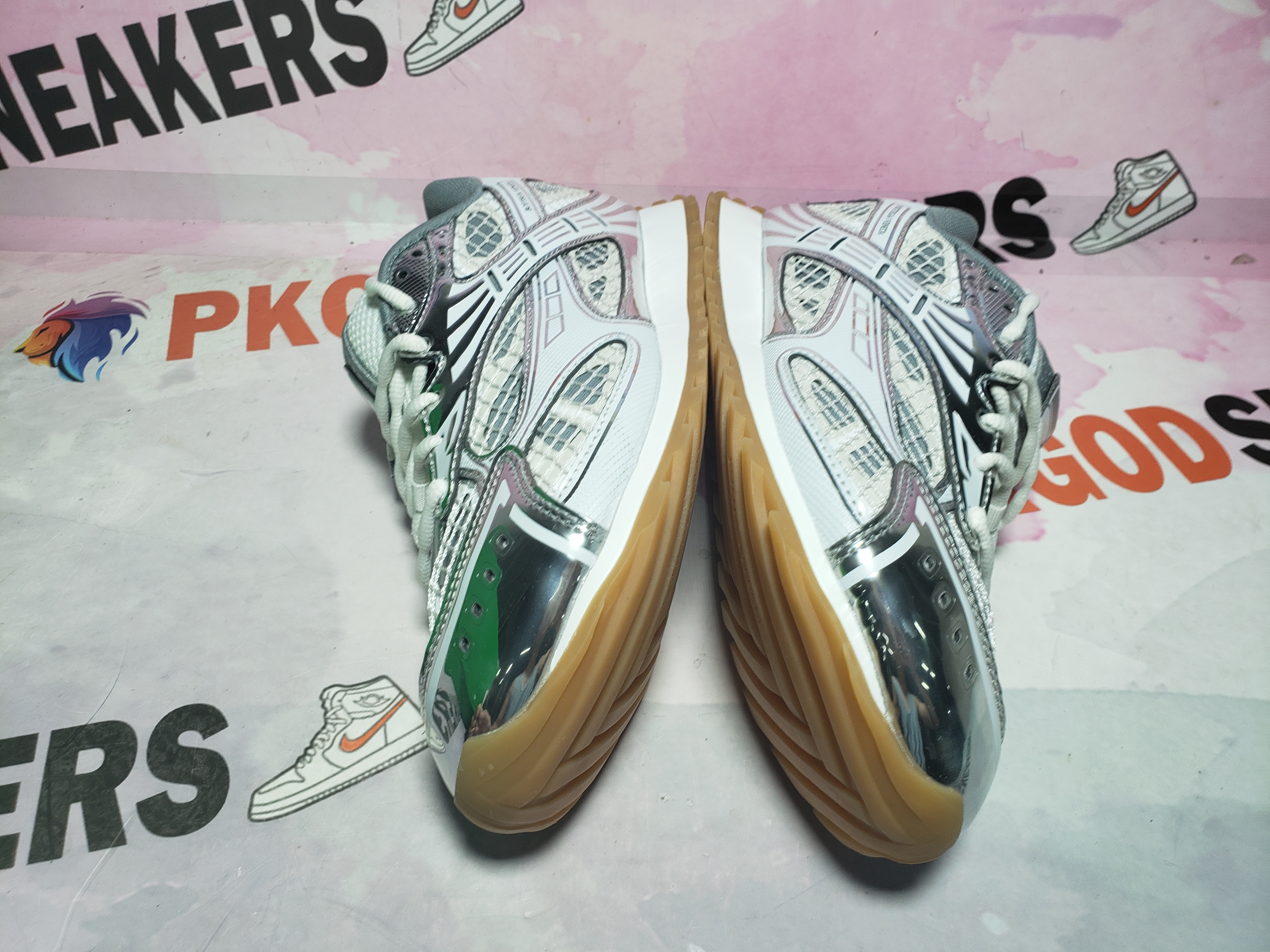 PKGoden Bottega Veneta Orbit low cut casual running shoes Silver