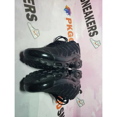 BoostMasterLin Air Max Plus Triple Black 604133-050 02