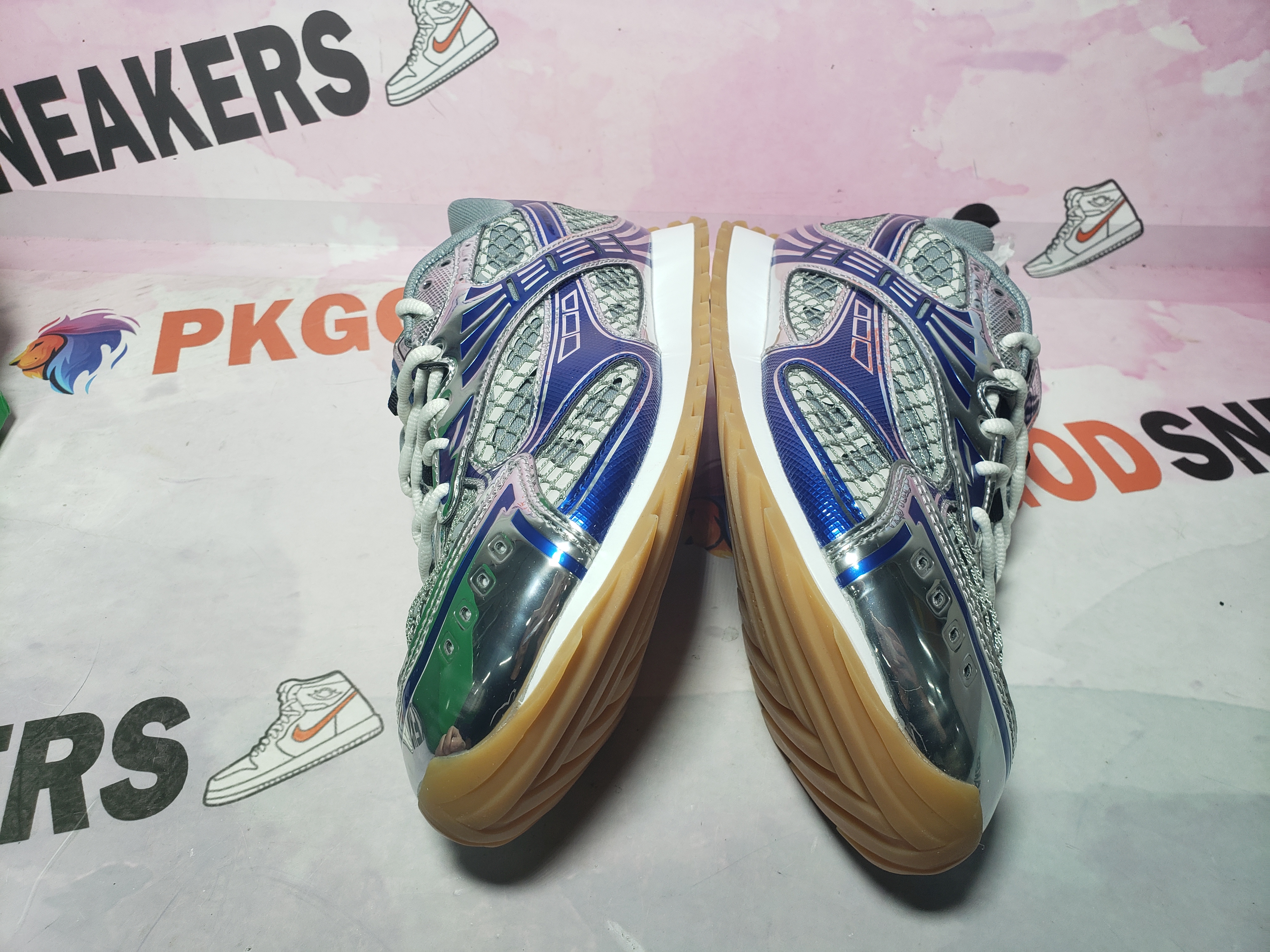 PKGoden  Bottega Veneta Orbit Blue