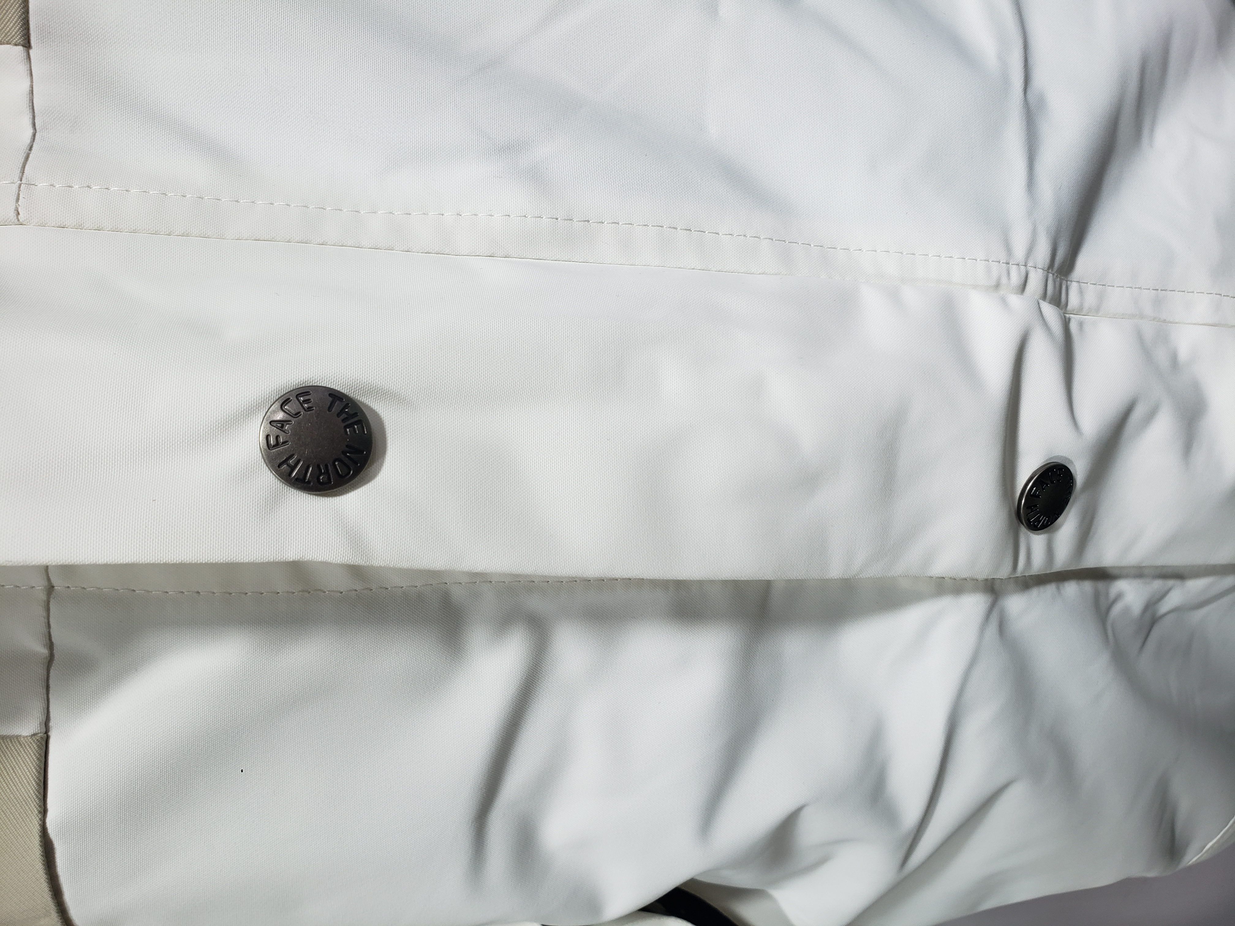 TheNorthFace Black and Milk White Color Matching Mountain Jacket