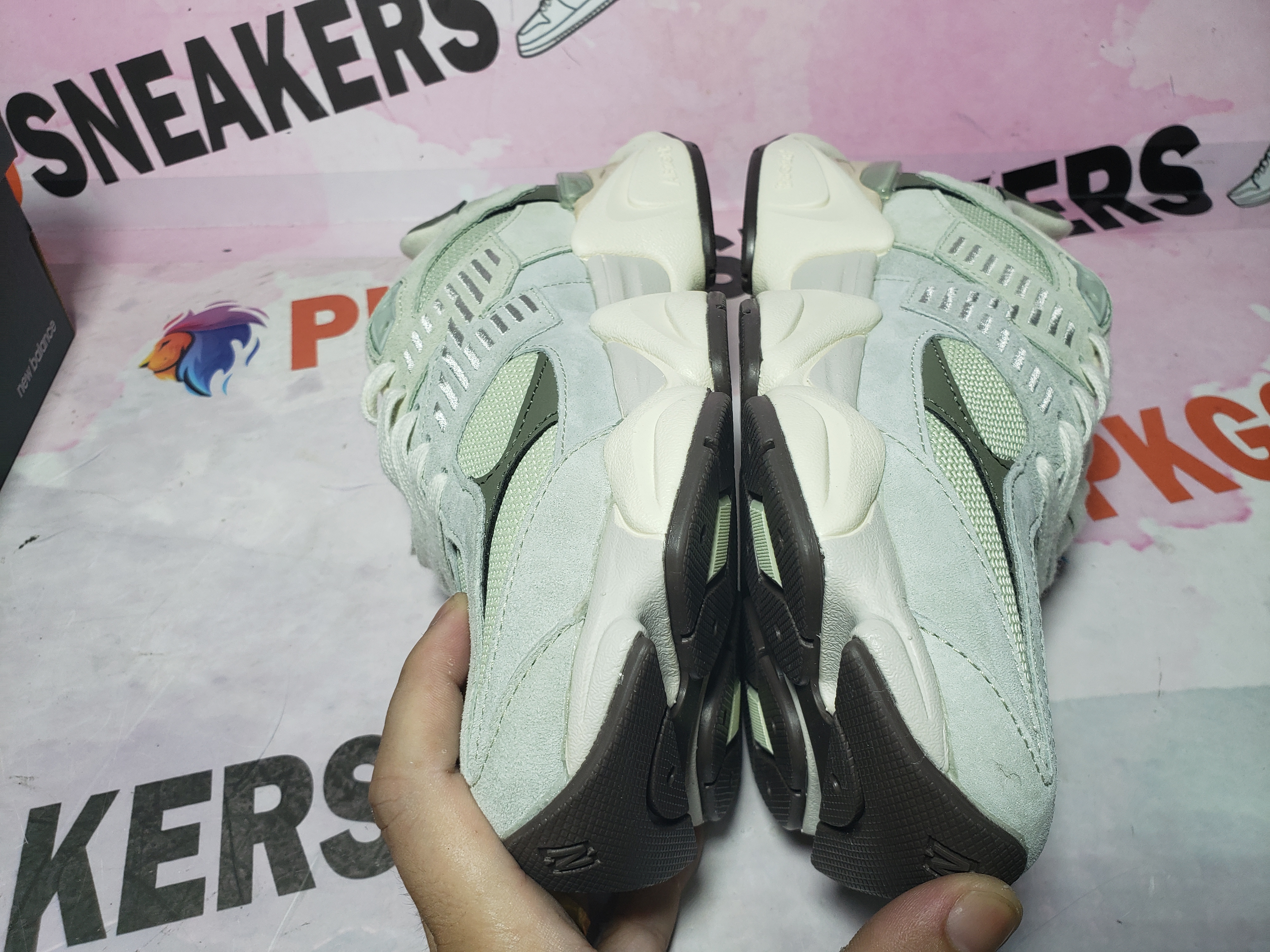 BoostMasterLin New Balance 9060 Olivine U9060EEC