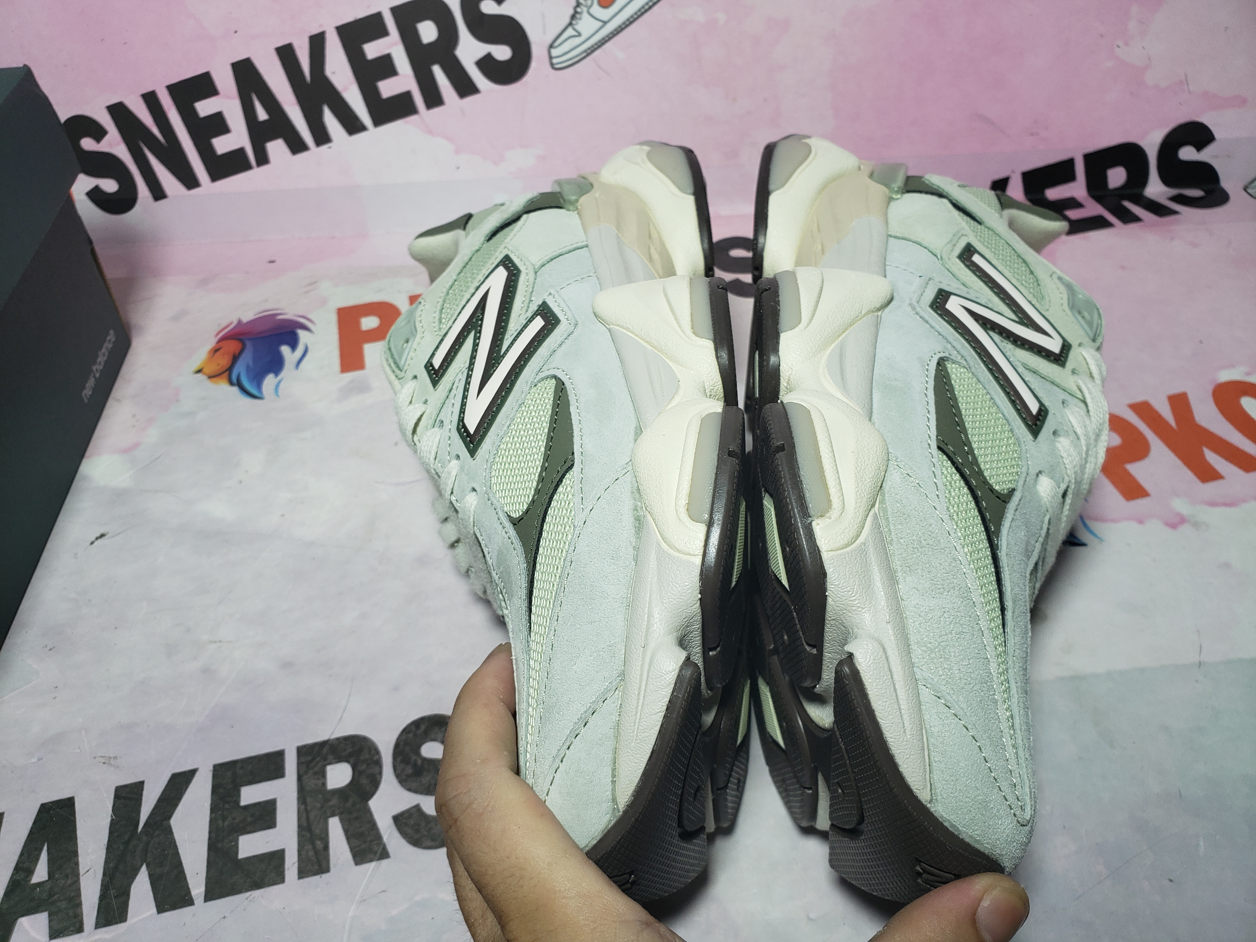 BoostMasterLin New Balance 9060 Olivine U9060EEC