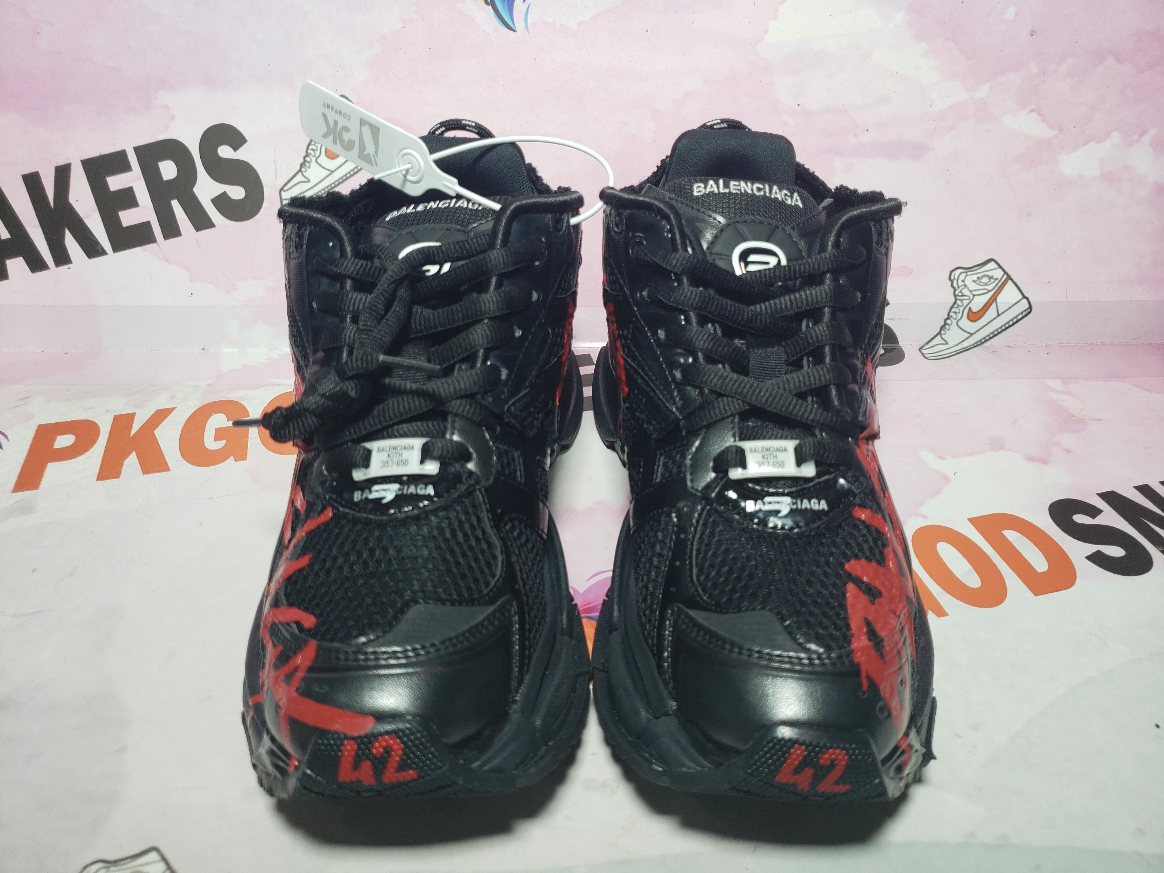PKGoden Balenciaga 7th Runner Black And Red Characters 677402 W3RB1 0102