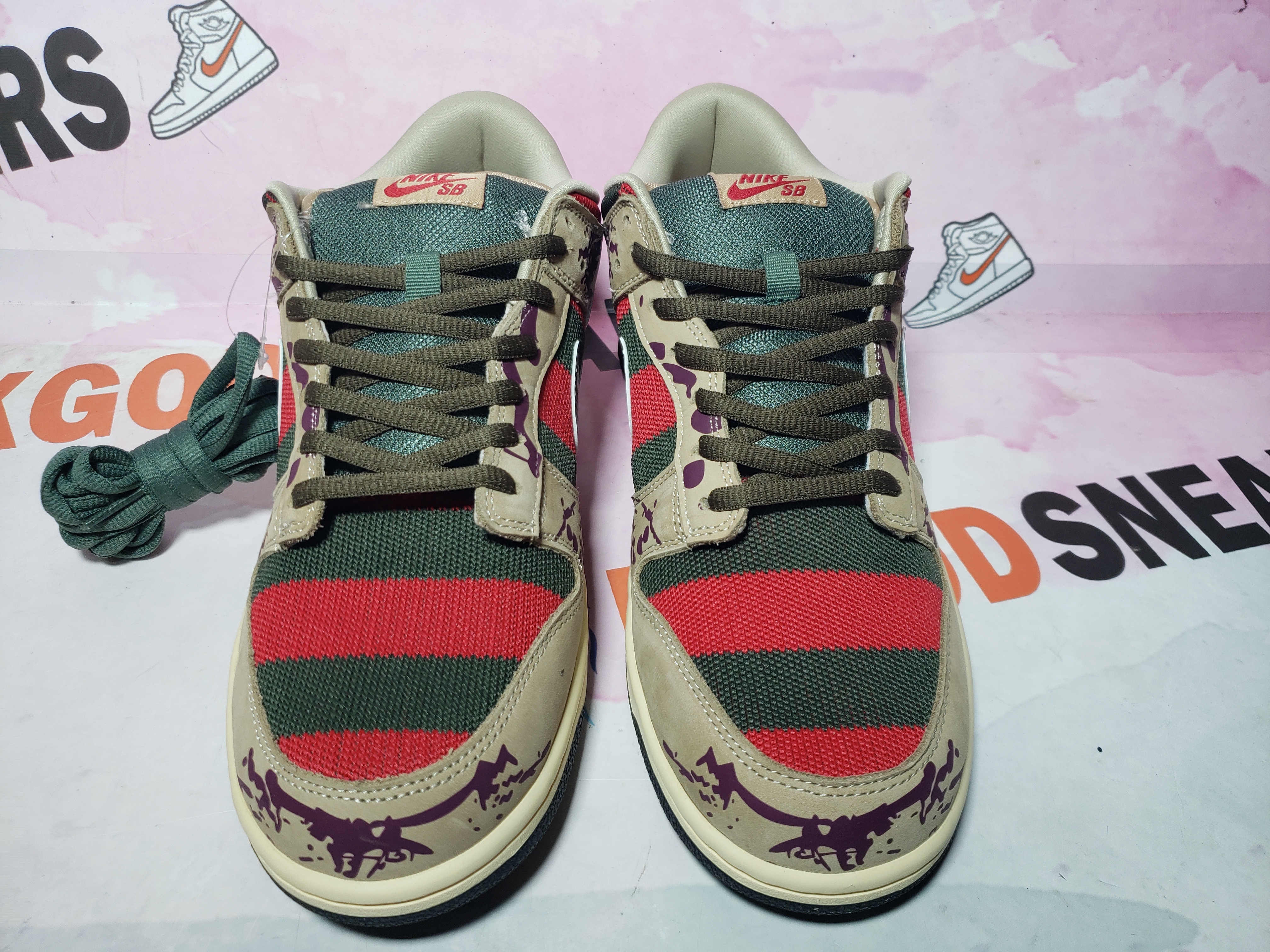 OG Dunk SB Low Freddy Krueger  313170-202