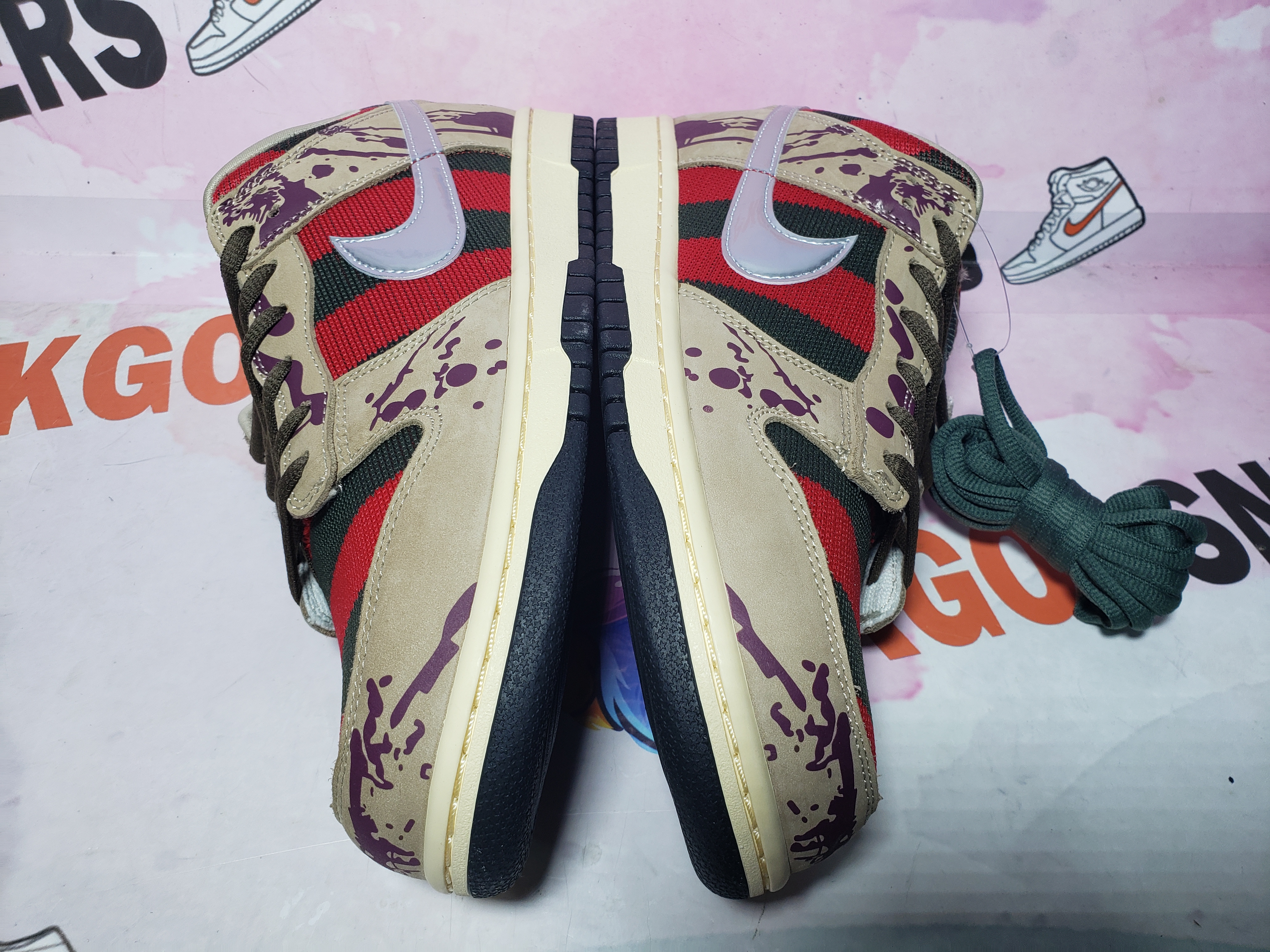 OG Dunk SB Low Freddy Krueger  313170-202