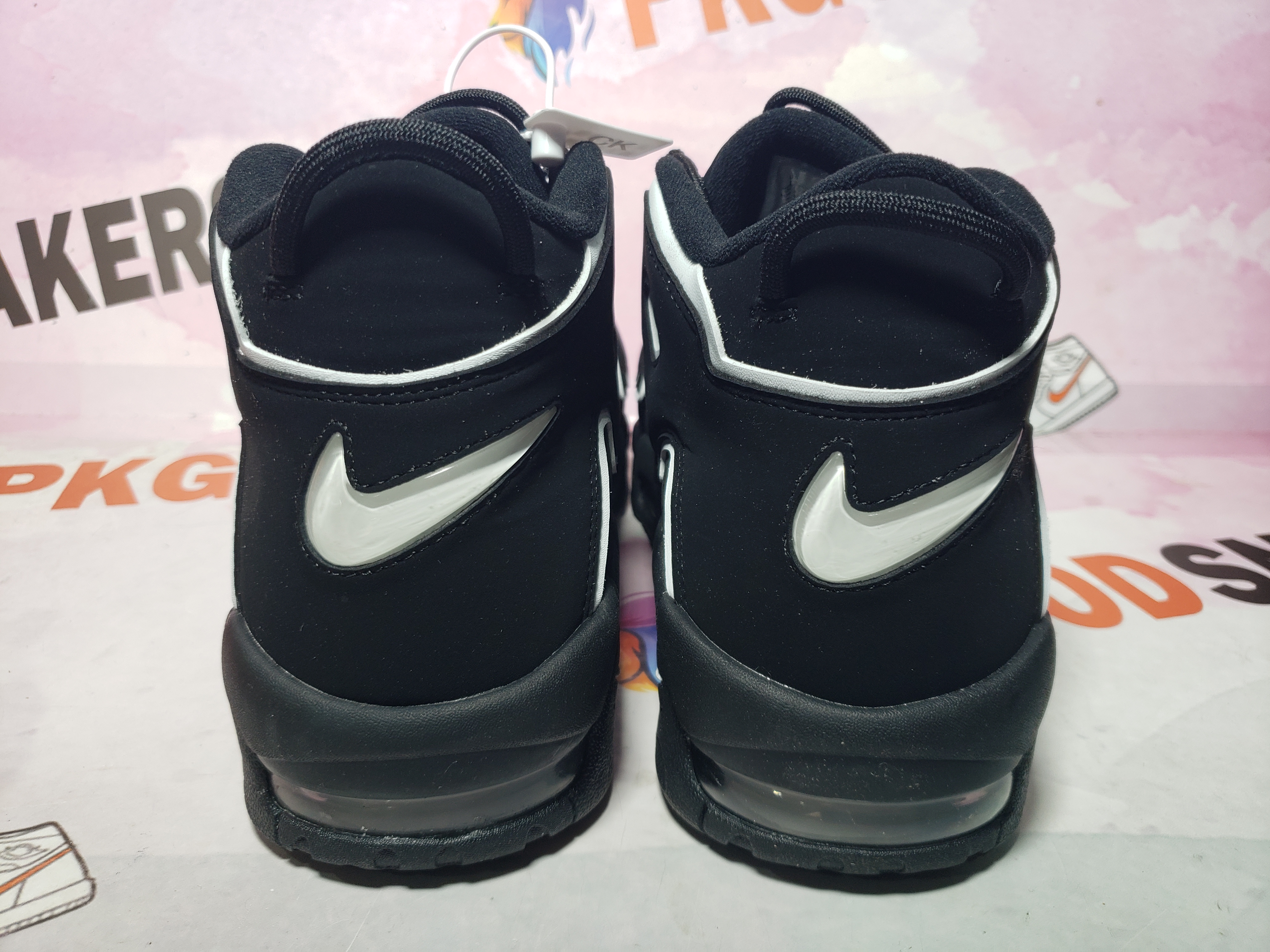 PKGoden Air More Uptempo Black White 414962-002