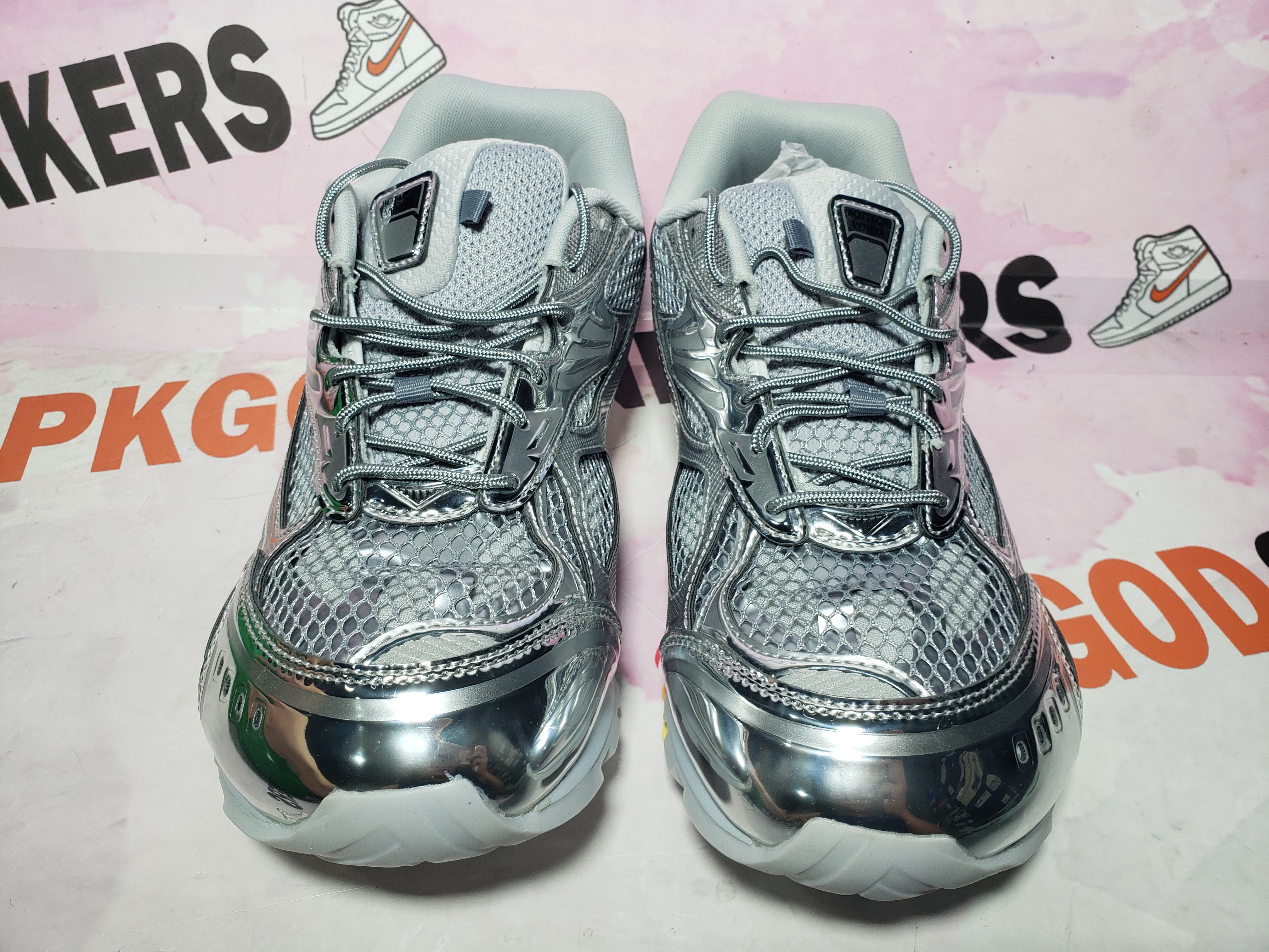 PKGoden Bottega Veneta Orbit Silvery