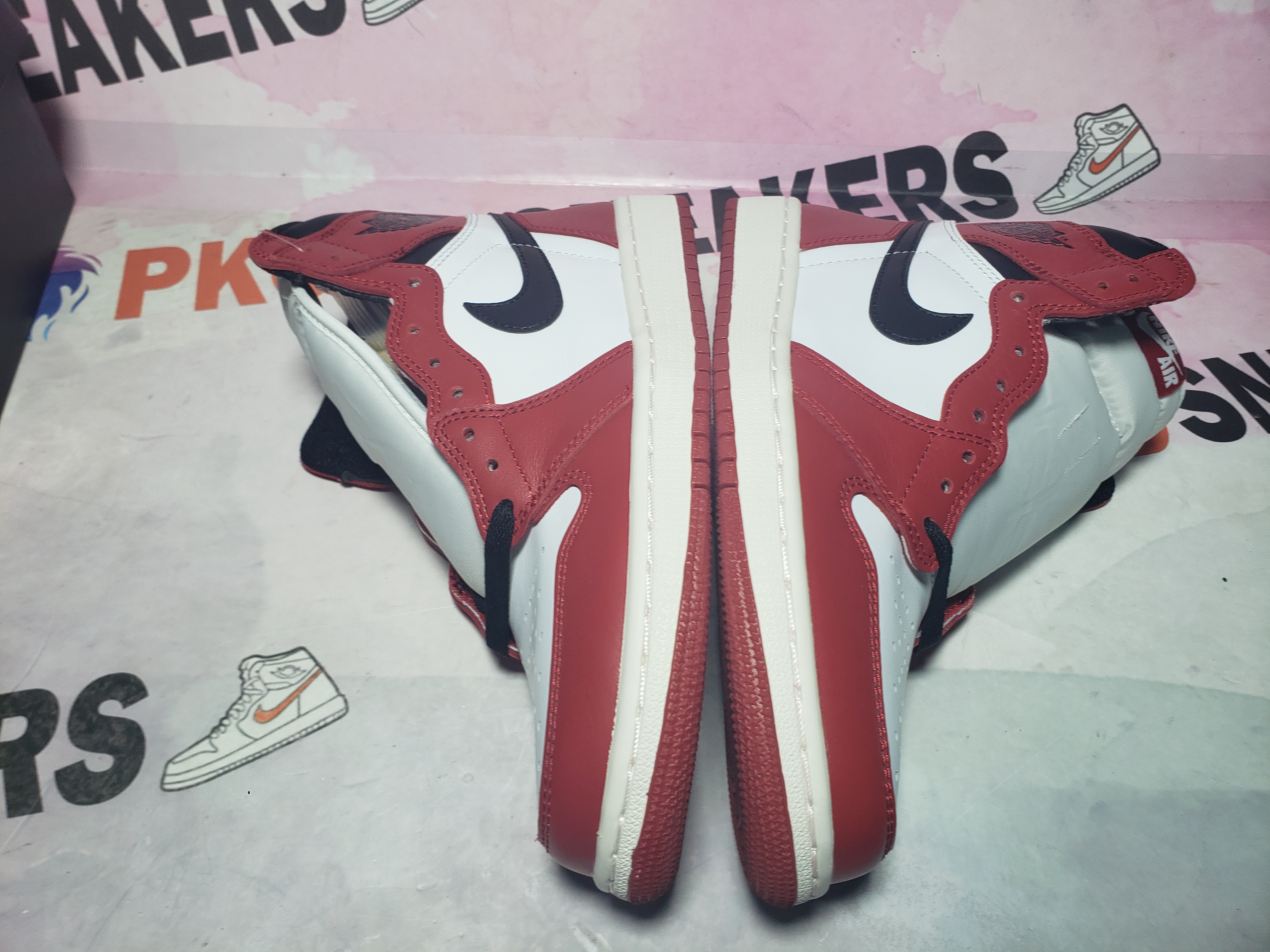 PKGoden Jordan 1 Retro High Chicago 555088-101