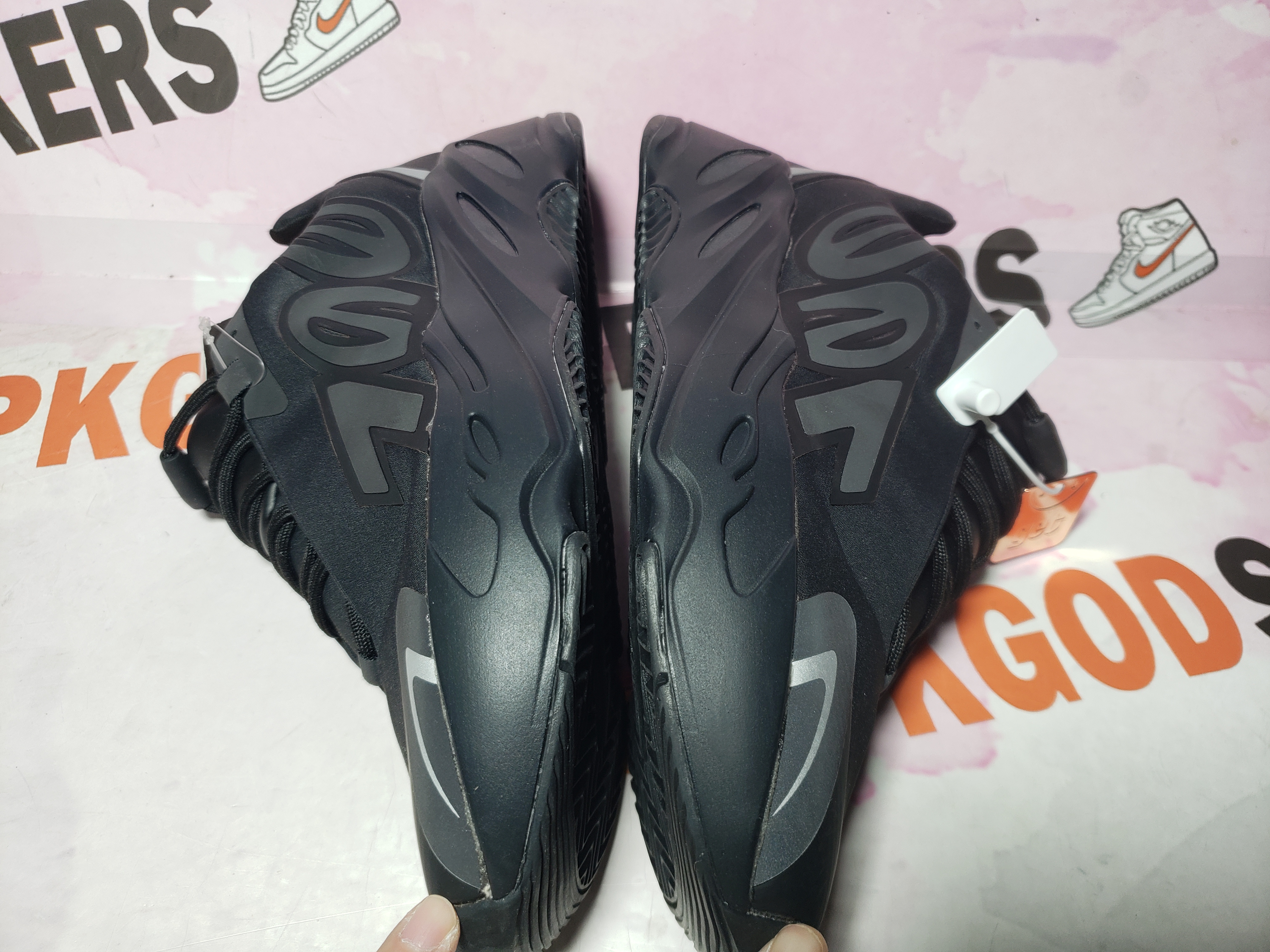 PKGoden Yeezy Boost 700 MNVN Triple Black FV4440