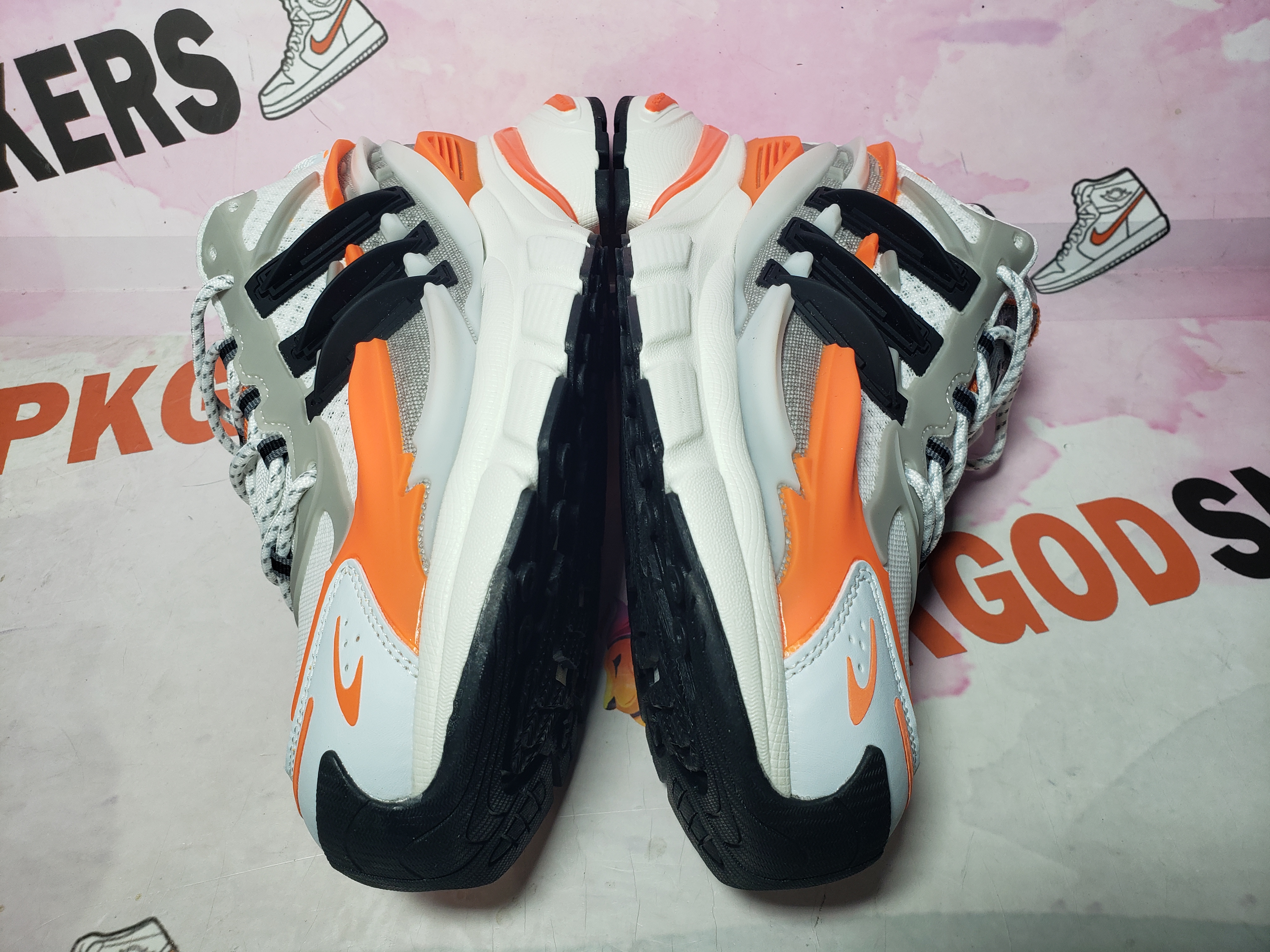 LJR Adistar Jellyfish Pharrell Williams Focus Olive Orange JP9261