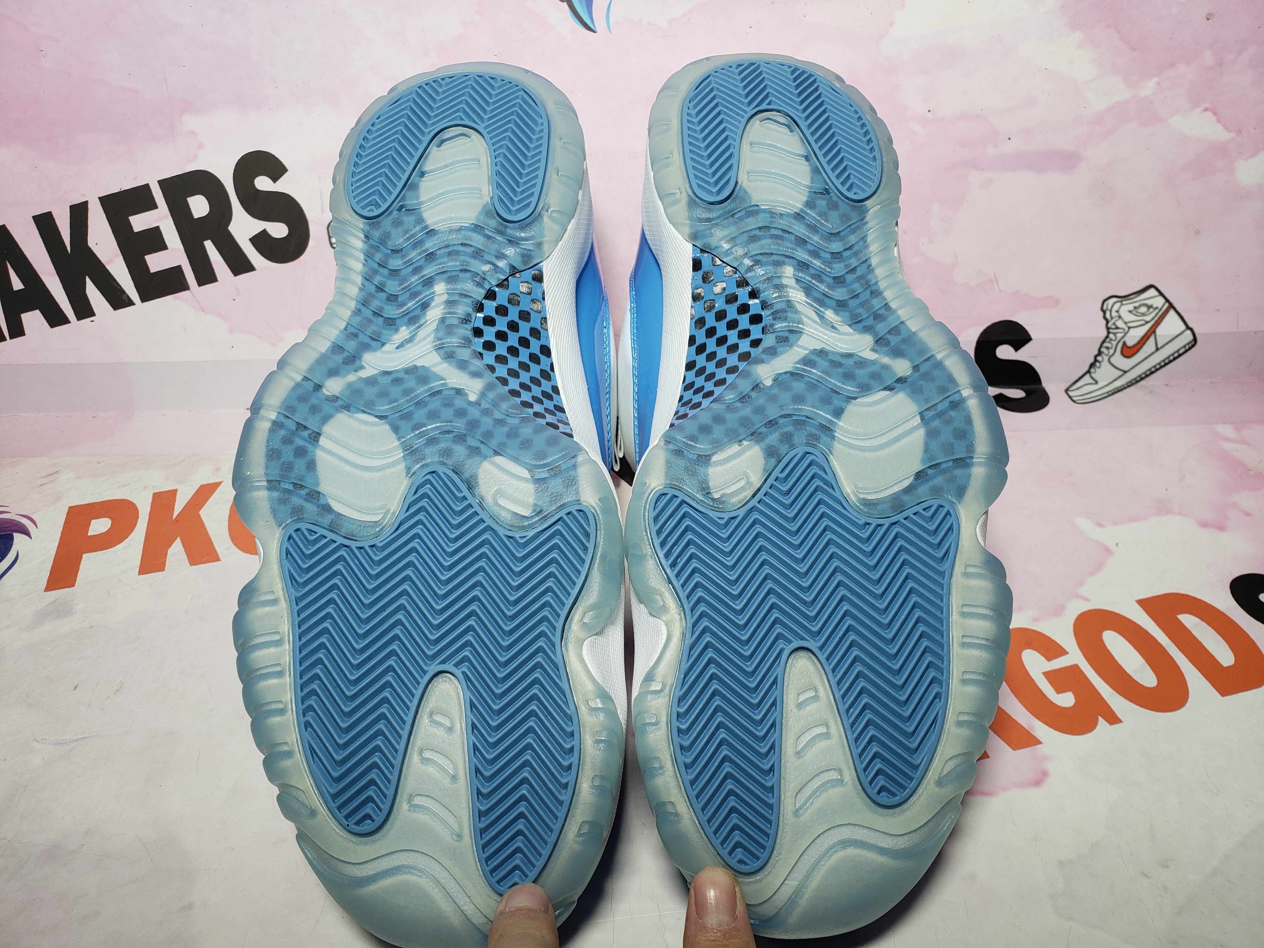 PKGoden Jordan 11 Retro Low University Blue 528895-106