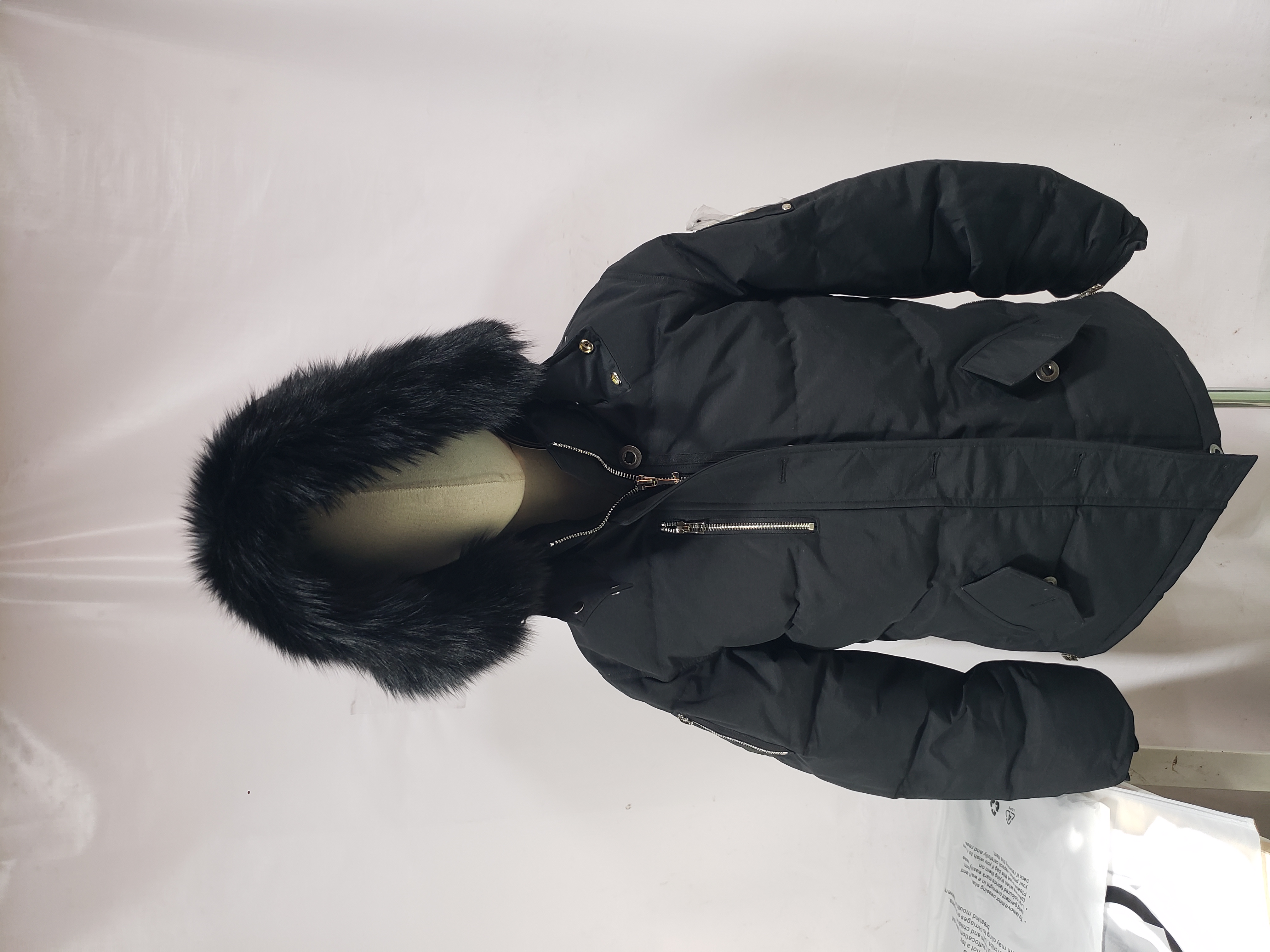 Moose Knuckles Classic Chest Zipper Down Jacket Black/White/ Dark Blue