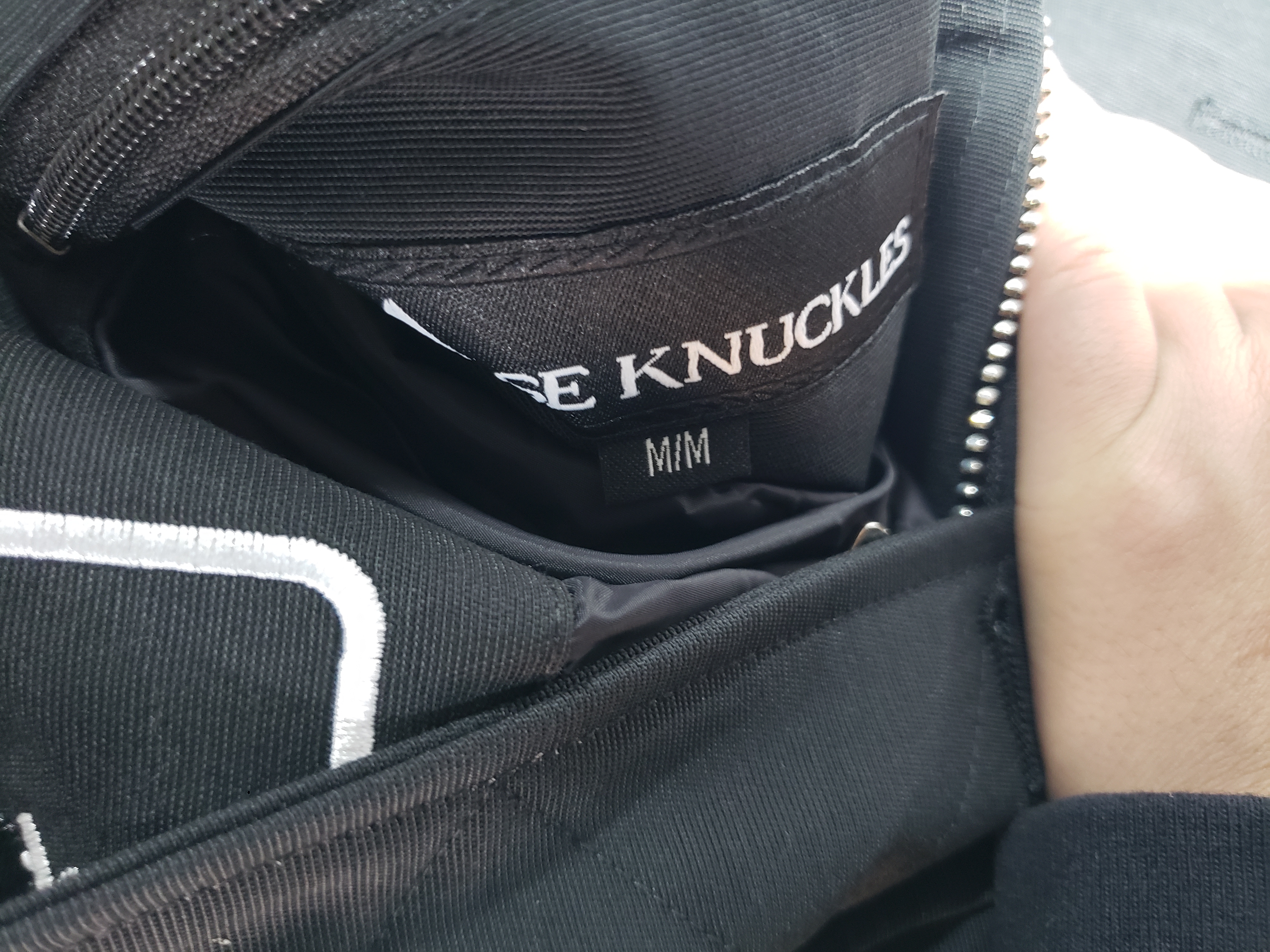 Moose Knuckles Classic Chest Zipper Down Jacket Black/White/ Dark Blue