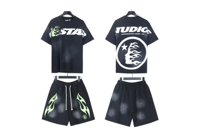 Hellstar T-Shirt and Short Pants Sports Suit 11 6768777 01