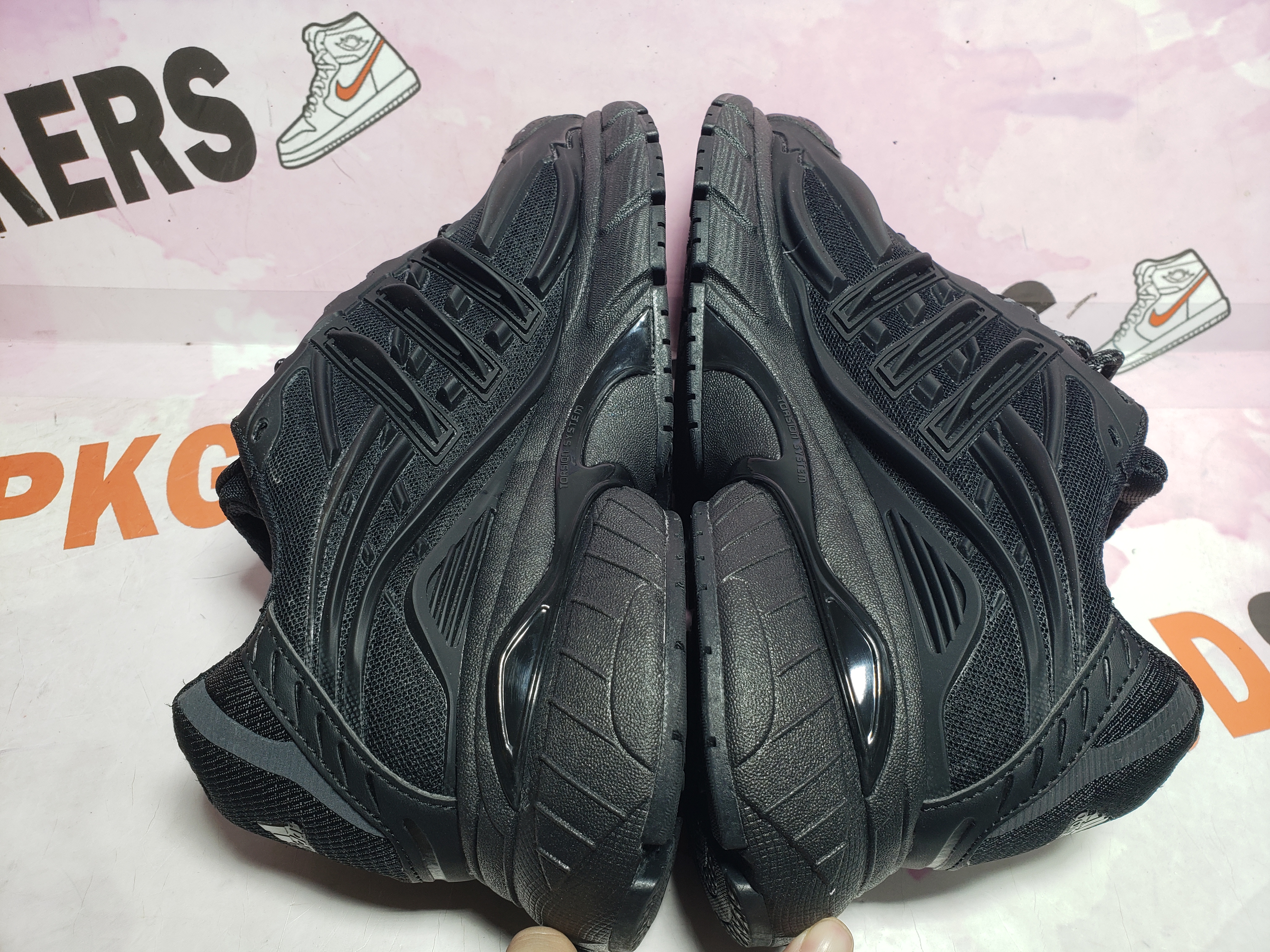 PKGoden Pharrell x VIRGINIA x adidas Adistar Jellyfish Black JP9264