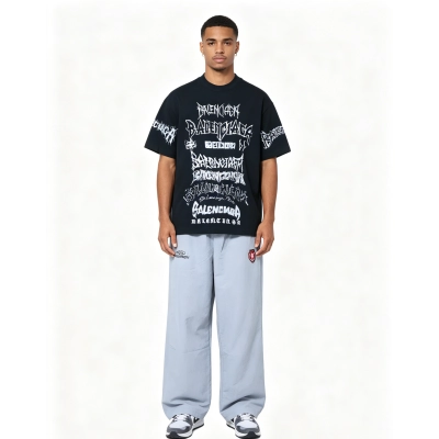 Balenciaga graffiti T-shirt h16016 and 26SS 3M Manchester sportswear pants h25017 Suit 01