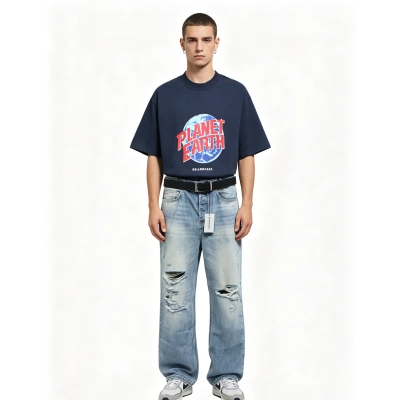 Balenciaga Ripped T-Shirt h14016 and 25ss Stone Washed Jeans h34017 Suit 01