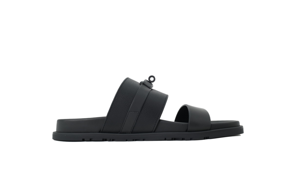 Hermes Flat-fronted Single-row Slippers Pure Black Lychee buttons