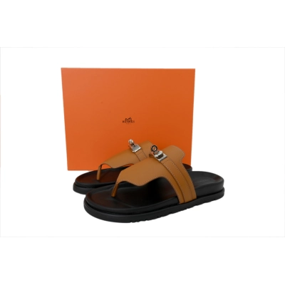Hermes Flat-fronted Thong sandals Slippers Brown 01