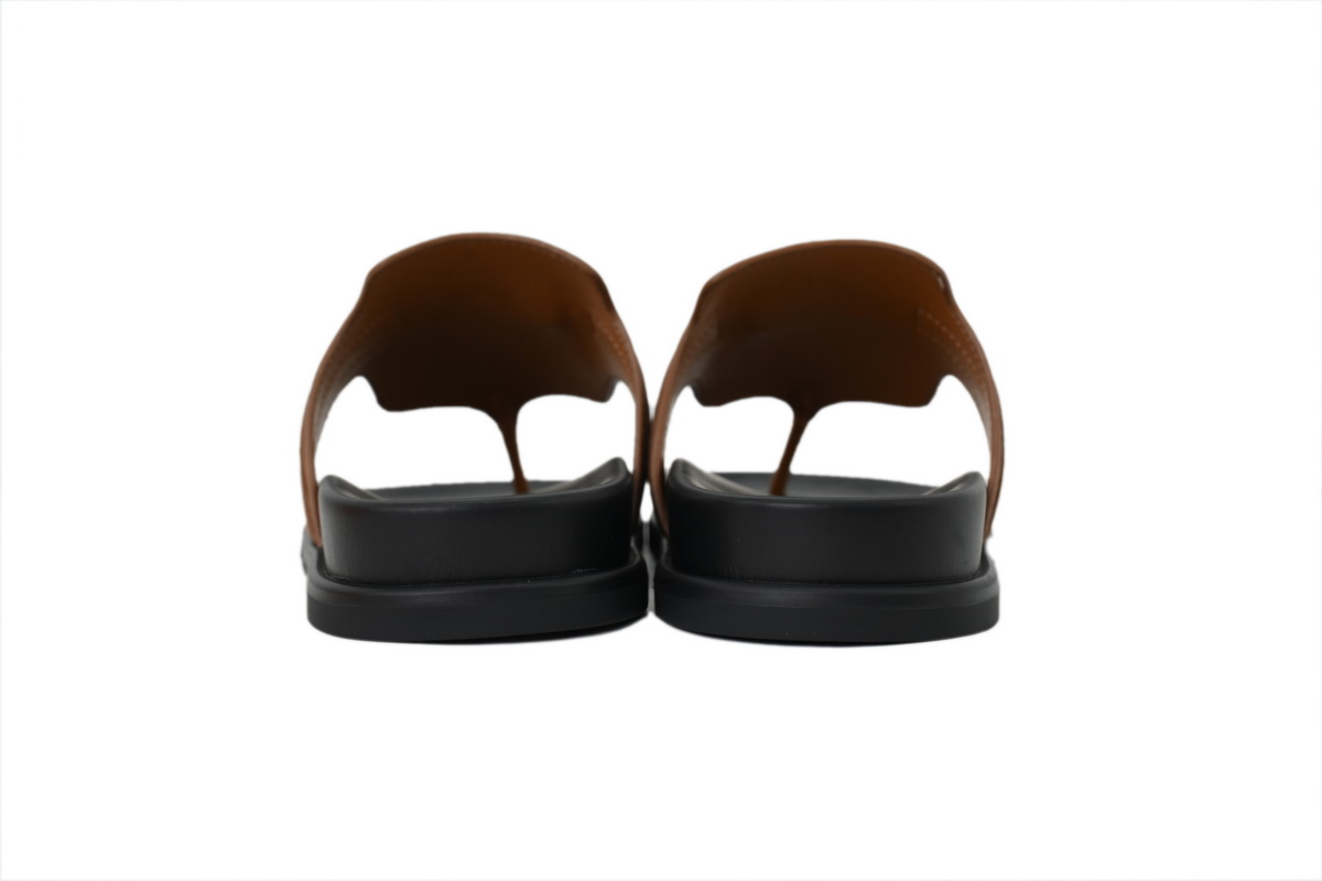 Hermes Flat-fronted Thong sandals Slippers Brown