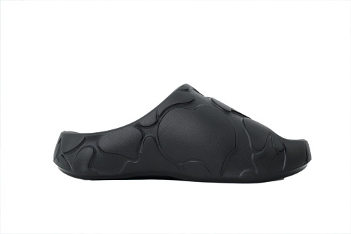 A BATHING APE SLIDES Black