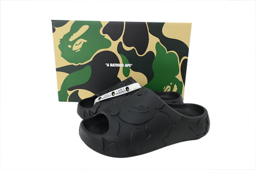 A BATHING APE SLIDES Black