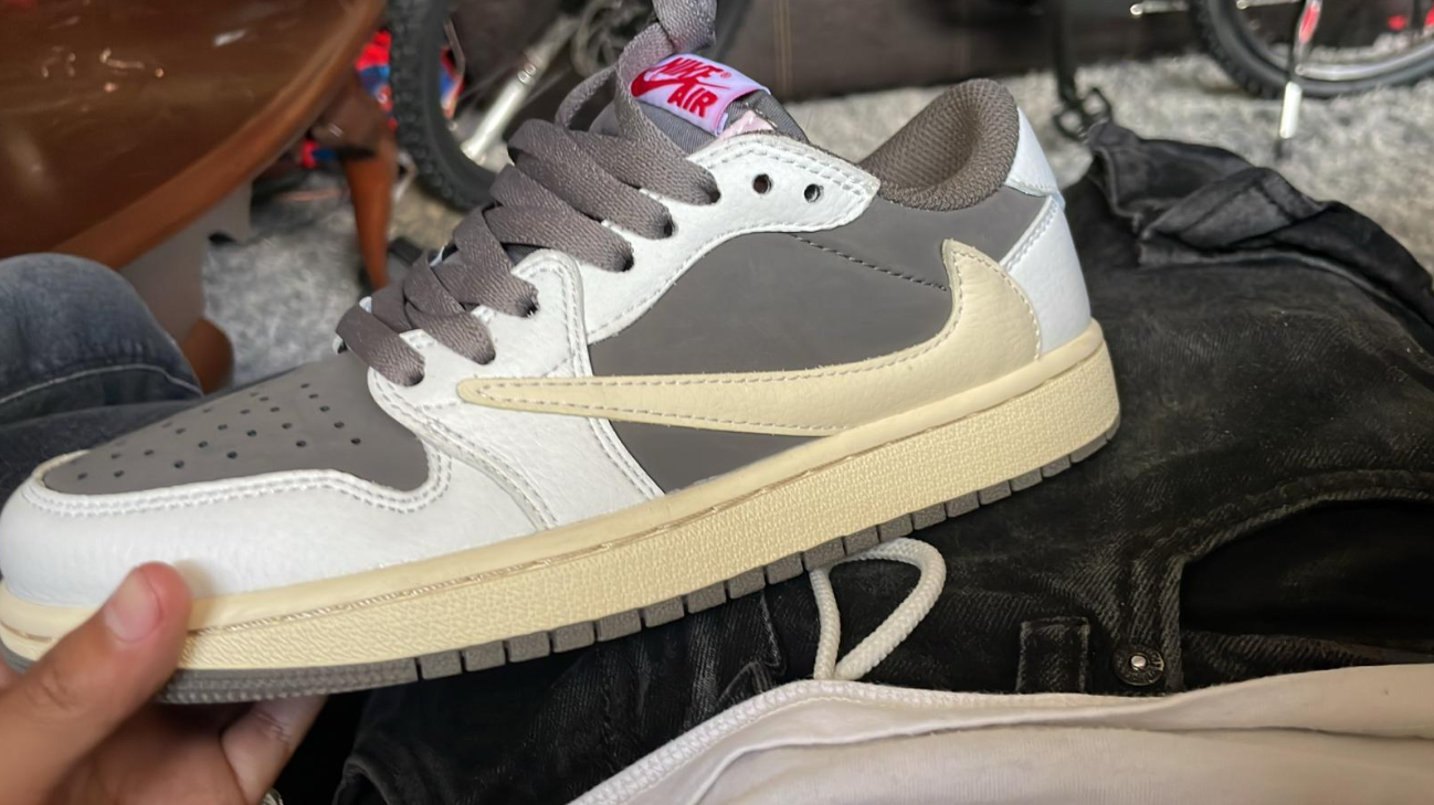 OG Jordan 1 Retro Low OG SP Travis Scott Reverse Mocha DM7866-162 review customer feedback 02
