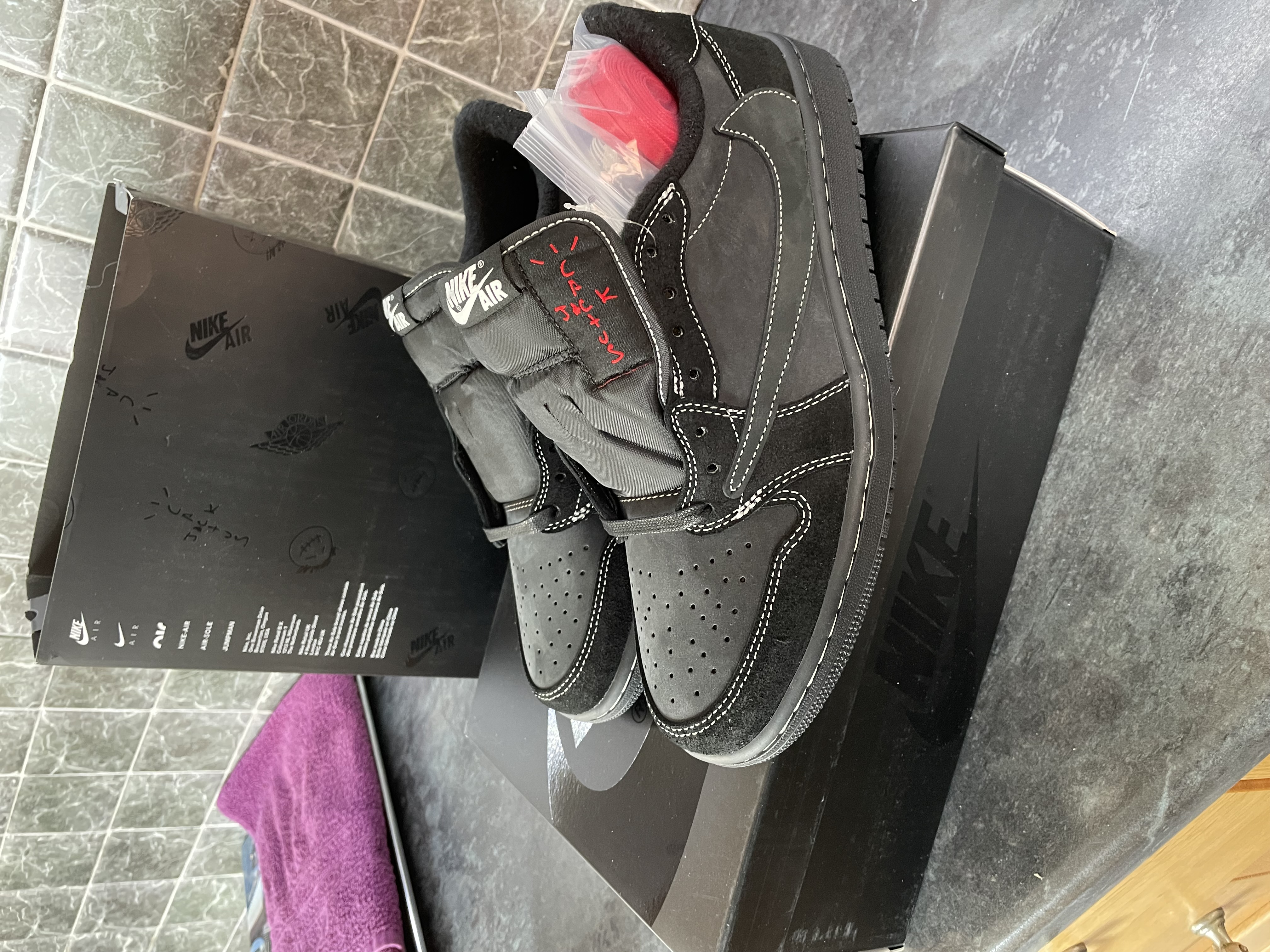 PKGoden Jordan 1 Retro Low OG SP Travis Scott Black Phantom DM7866-001 review Keith Barnett 02