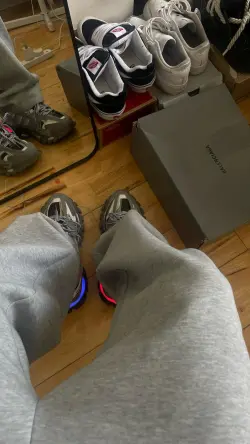 PKGoden Balenciaga  3rd LED Tess S.Grey 555032 W1GB7 1214 review Ibrahim Mohammed