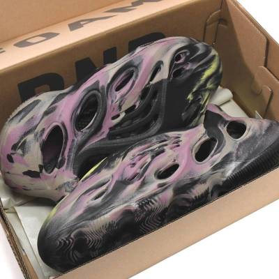 Buy adidas Yeezy Foam RNNR MX Carbon IG9562 - Stockxbest.com