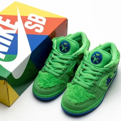 Buy Nike SB Dunk Low Grateful Dead Bears Green CJ5378-300 - Stockxbest.com