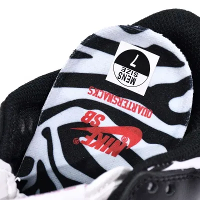 Buy Nike SB Dunk Low OG QS Quartersnacks Zebra DM3510-001 - Stockxbest.com