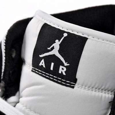 Air Jordan 1 'Mid Alternate Swoosh' (Women's)