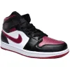 Air Jordan 1 Mid 'Bred Toe'