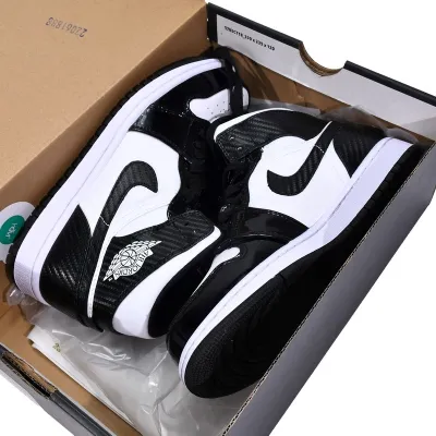 Air Jordan 1 Mid 'Carbon Fiber'