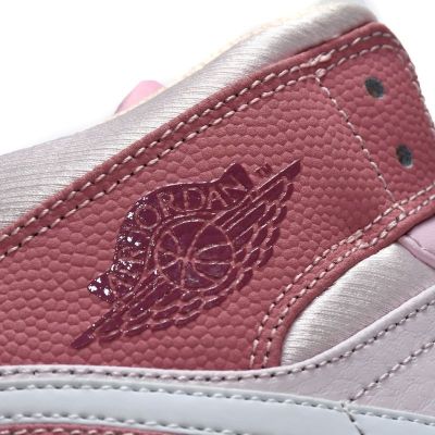 Air Jordan 1 Mid 'Digital Pink'