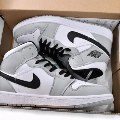 Air Jordan 1 Mid 'Light Smoke Grey' 2020