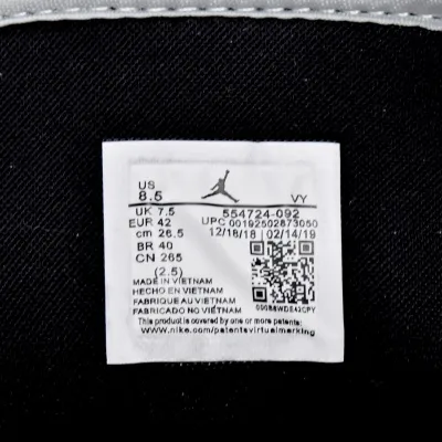 Air Jordan 1 Mid 'Light Smoke Grey' 2020