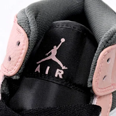 Air Jordan 1 Mid 'Pink Quartz'