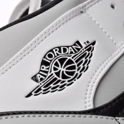 Air Jordan 1 Mid 'White Shadow'