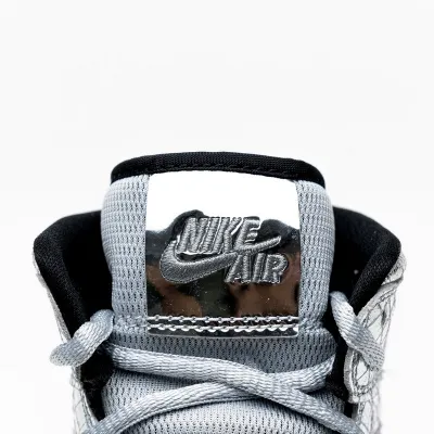 Air Jordan 1 Mid SE 'Disco Metallic Silver' (Women's)