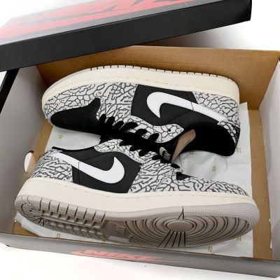 Air Jordan 1 Retro Low OG 'Black Cement'