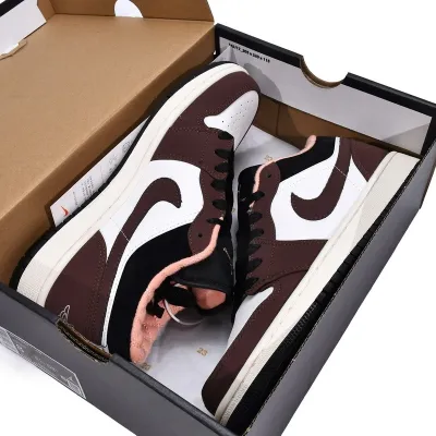 Air Jordan 1 Low 'Mocha'