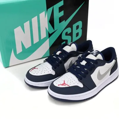 Air Jordan 1 Low SB 'Midnight Navy'