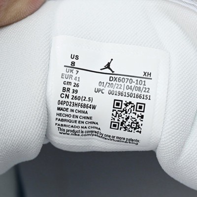 Air Jordan 1 Low SE 'Tear Away Silver'