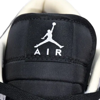 Air Jordan 1 Low SE 'Crater Black Grey'