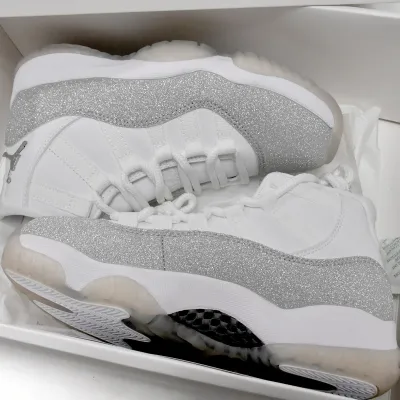 Air Jordan 11 Retro 'White Metallic Silver' (Women's)