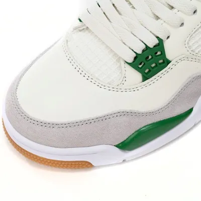 Air Jordan 4 x Nike SB 'Pine Green'