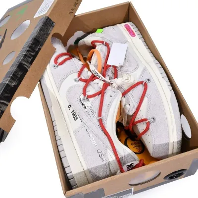 Off-White x Nike Dunk Low 'Lot 40'